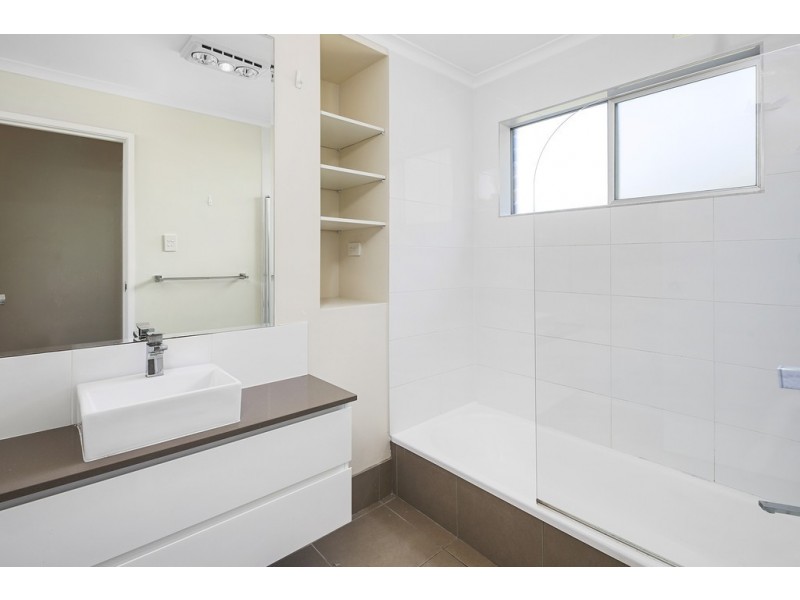 21 Warner Street, Wellington Point QLD 4160