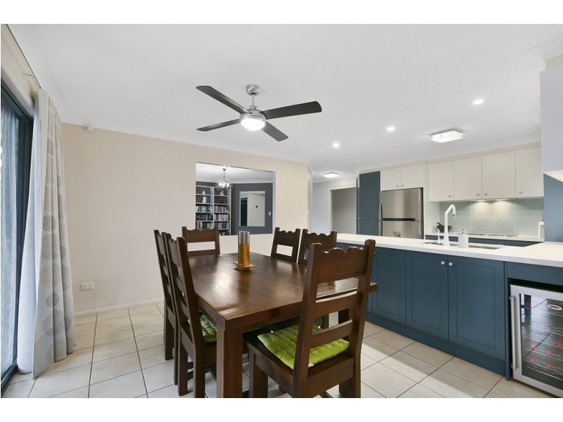 8 Janine Place, Birkdale QLD 4159