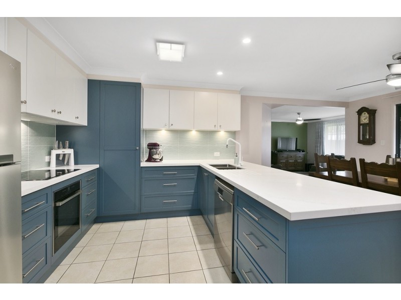 8 Janine Place, Birkdale QLD 4159