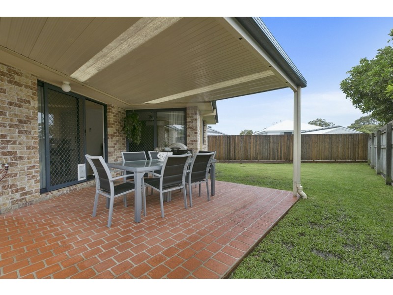 8 Janine Place, Birkdale QLD 4159