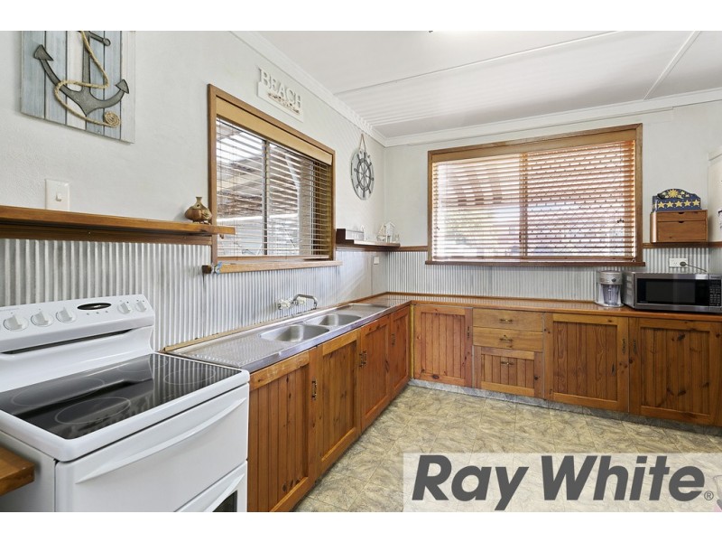 6 Oceanic Street, Wellington Point QLD 4160