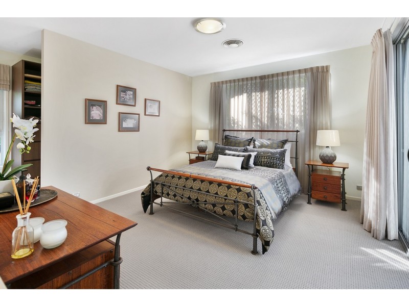 15 Saranah Place, Wellington Point QLD 4160