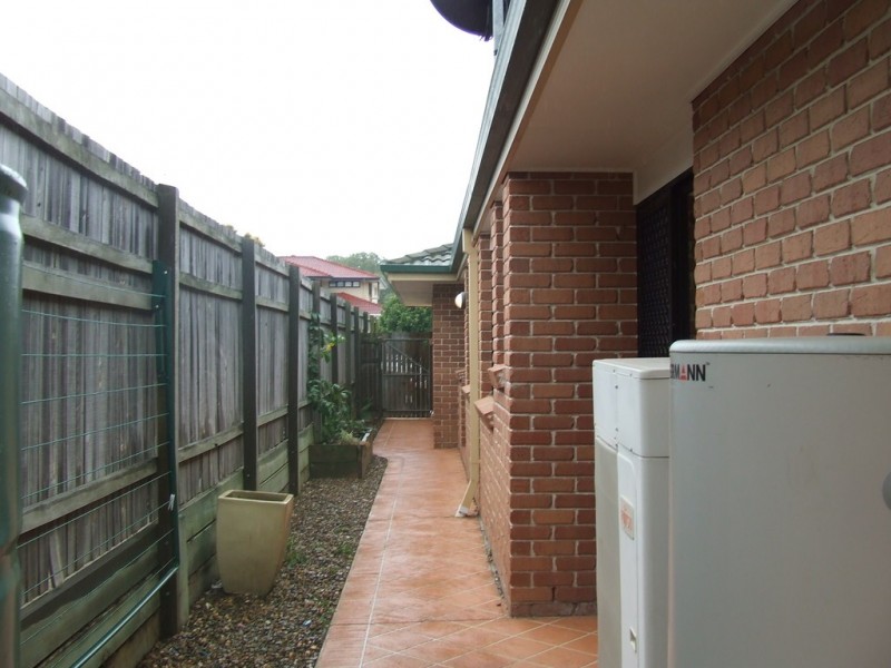 8 Trafalgar Vale Avenue, Wellington Point QLD 4160
