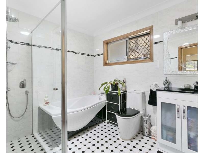 7 Weldon Street, Birkdale QLD 4159