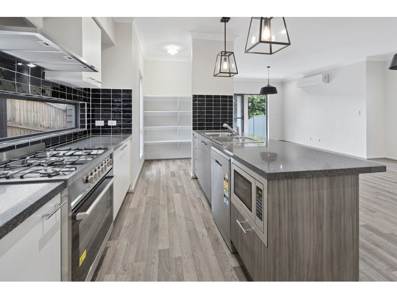 70 Buckland Street, Wellington Point QLD 4160