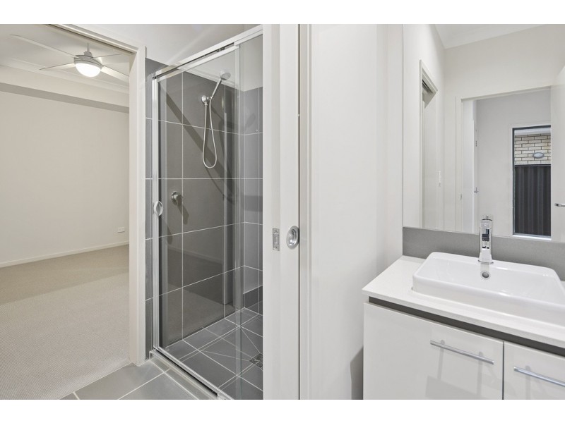 70 Buckland Street, Wellington Point QLD 4160