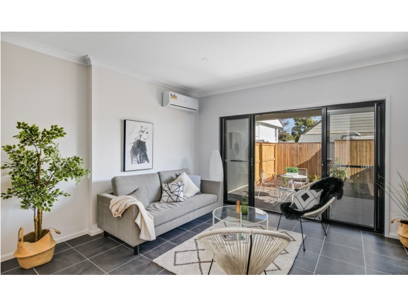 2/47-49 Surman Street, Birkdale QLD 4159