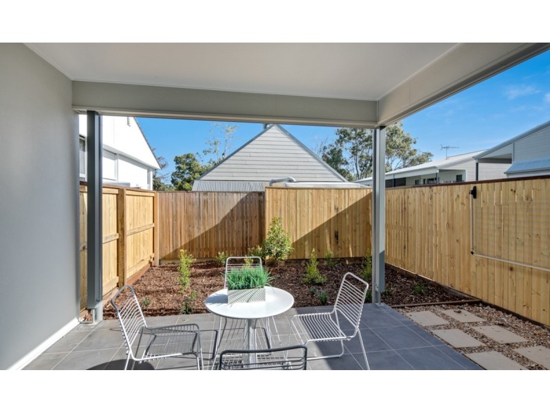 2/47-49 Surman Street, Birkdale QLD 4159