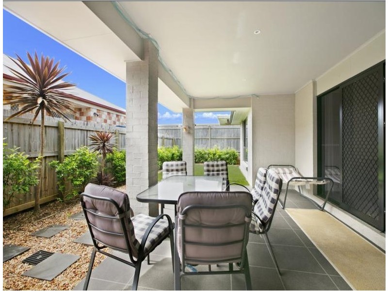 20 Pentecost Place, Redland Bay QLD 4165