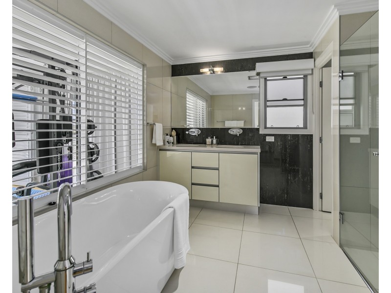 226A Main Road, Wellington Point QLD 4160