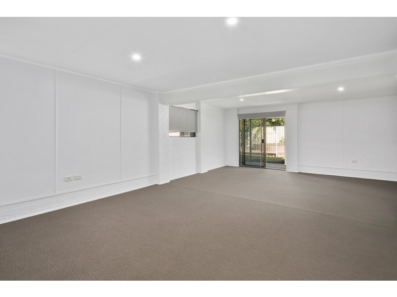 293 Whites Road, Lota QLD 4179