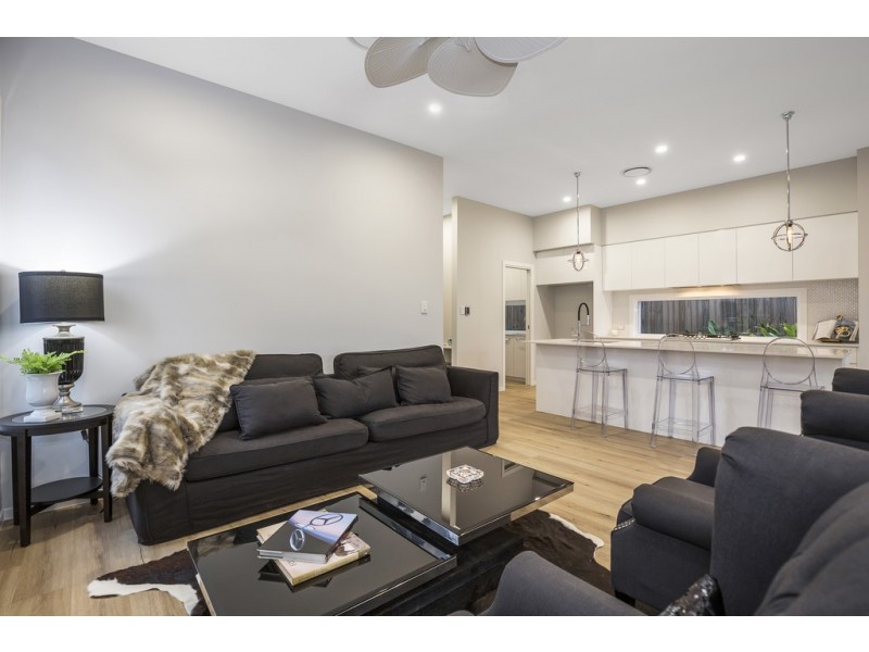 7 Shepherd Street, Wynnum QLD 4178