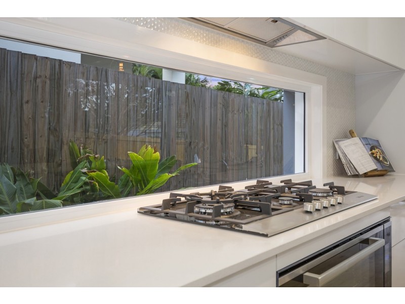 7 Shepherd Street, Wynnum QLD 4178