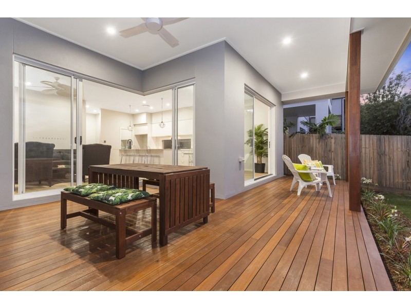 7 Shepherd Street, Wynnum QLD 4178