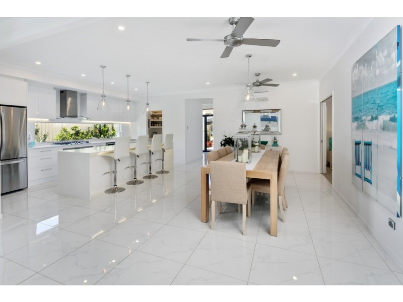 12 Cashmere Court, Wellington Point QLD 4160