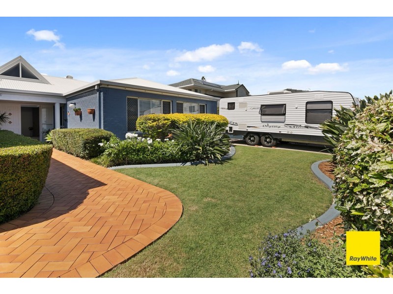 3 Downwind Court, Birkdale QLD 4159