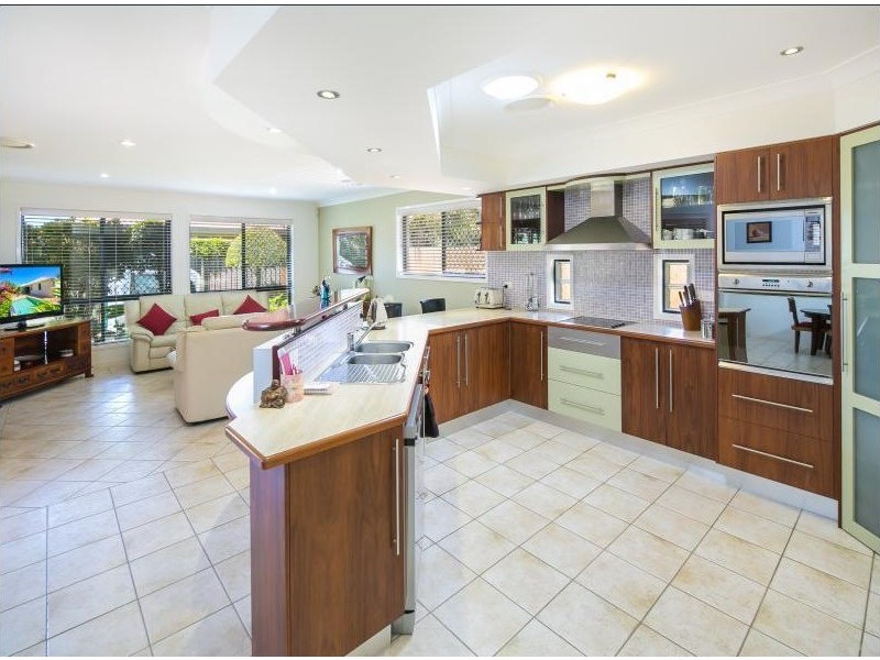 583 Main Road, Wellington Point QLD 4160