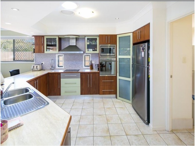 583 Main Road, Wellington Point QLD 4160