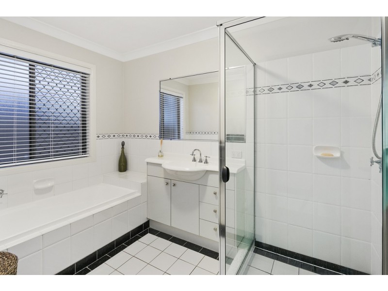 22 King Island Drive, Wellington Point QLD 4160