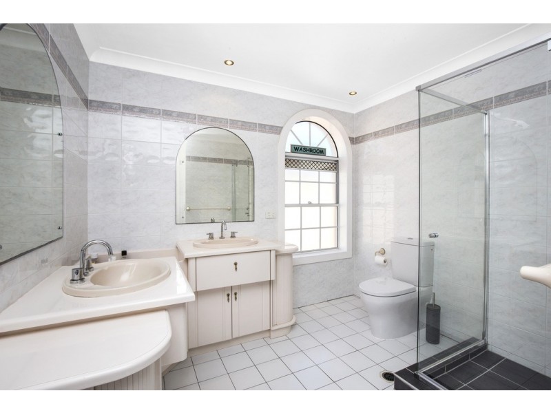 74 Mary Pleasant Drive, Birkdale QLD 4159