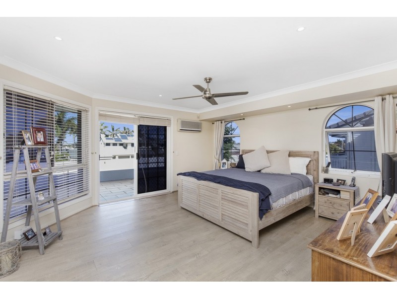 74 Mary Pleasant Drive, Birkdale QLD 4159