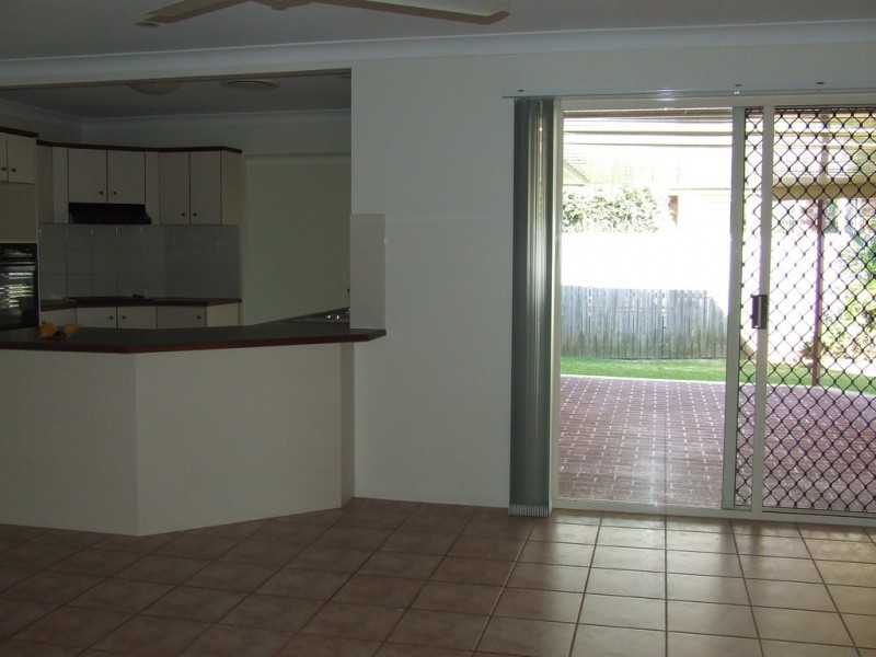 11 Allerton Place, Birkdale QLD 4159