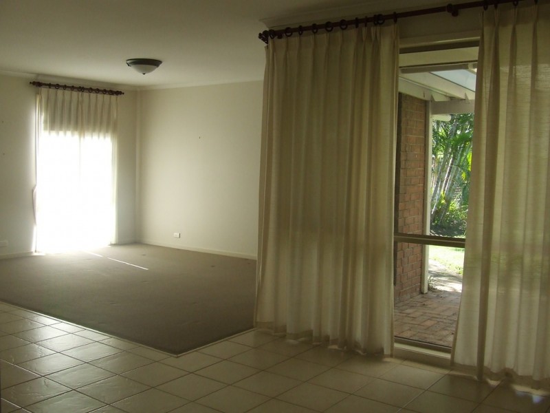 5 Agnes Street, Birkdale QLD 4159