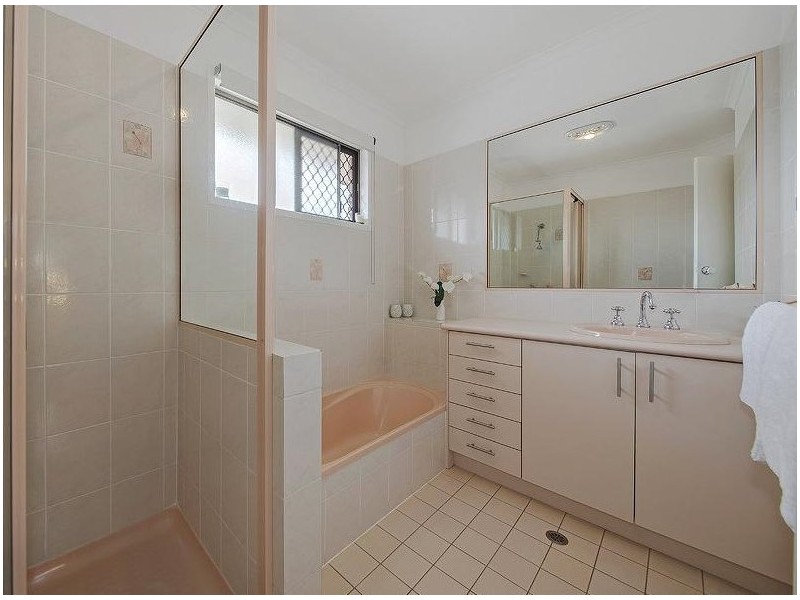 49 Barramay Street, Manly West QLD 4179