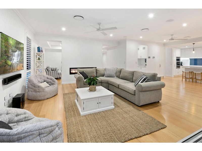 66 Beachcrest Road, Wellington Point QLD 4160