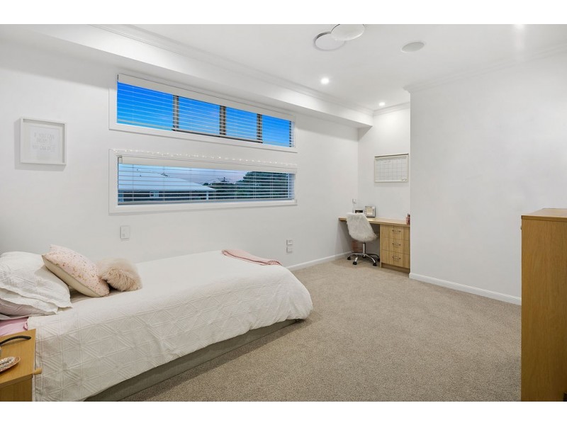 66 Beachcrest Road, Wellington Point QLD 4160