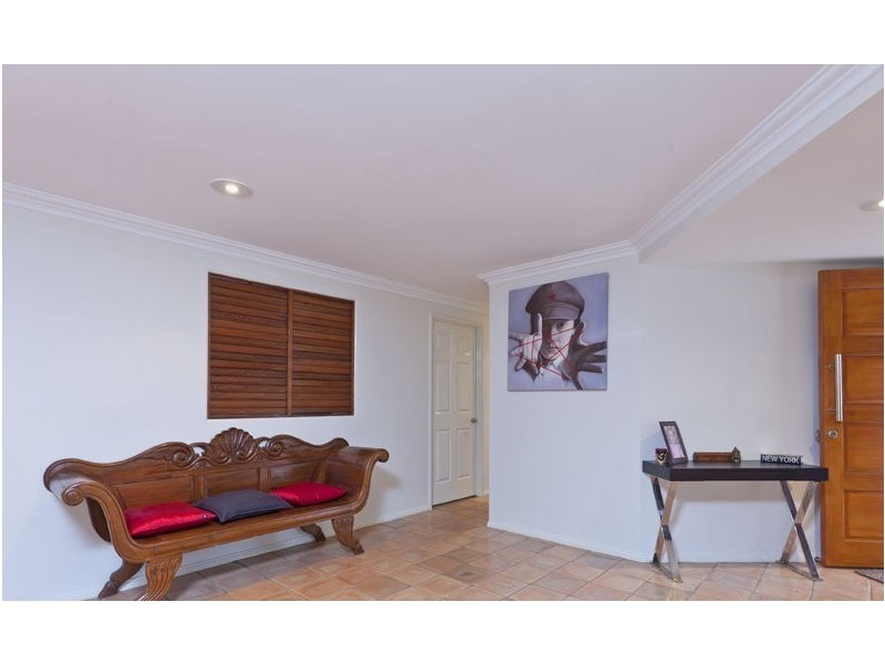 17 Zephyr Court, Birkdale QLD 4159