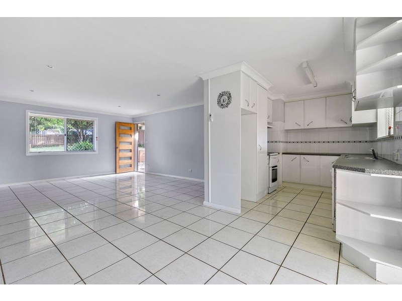 2 Sandpiper Street, Wellington Point QLD 4160