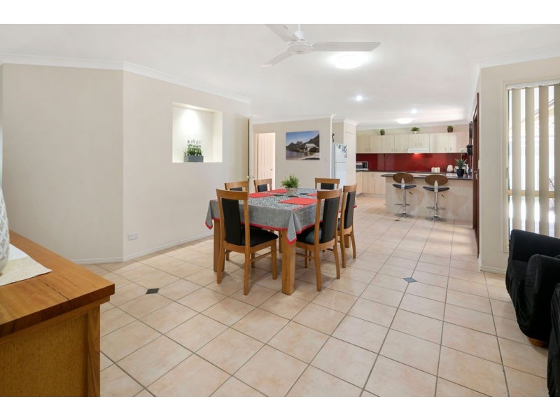 35 Chermside Street, Wellington Point QLD 4160