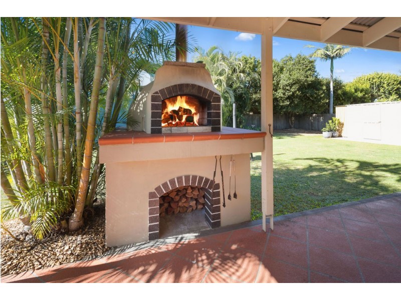 35 Chermside Street, Wellington Point QLD 4160