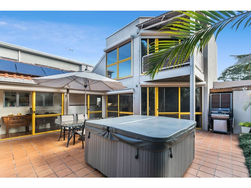 329 Main Road, Wellington Point QLD 4160