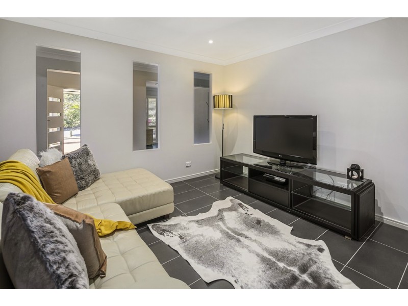 54 Red Gum Crescent, Wakerley QLD 4154