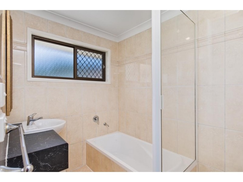 101 Bainbridge Street, Ormiston QLD 4160