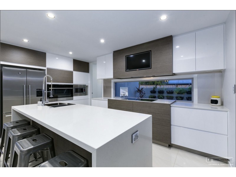 52 Main Road, Wellington Point QLD 4160