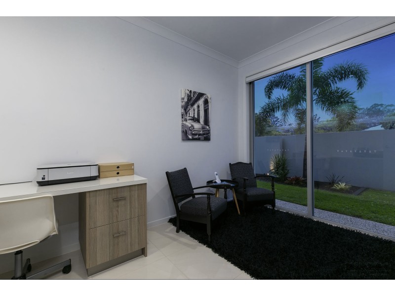 52 Main Road, Wellington Point QLD 4160