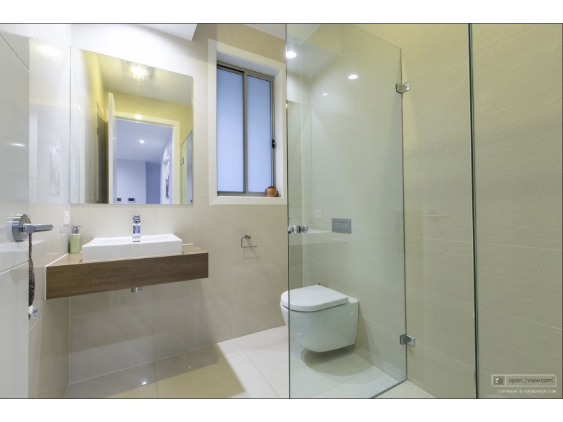 52 Main Road, Wellington Point QLD 4160