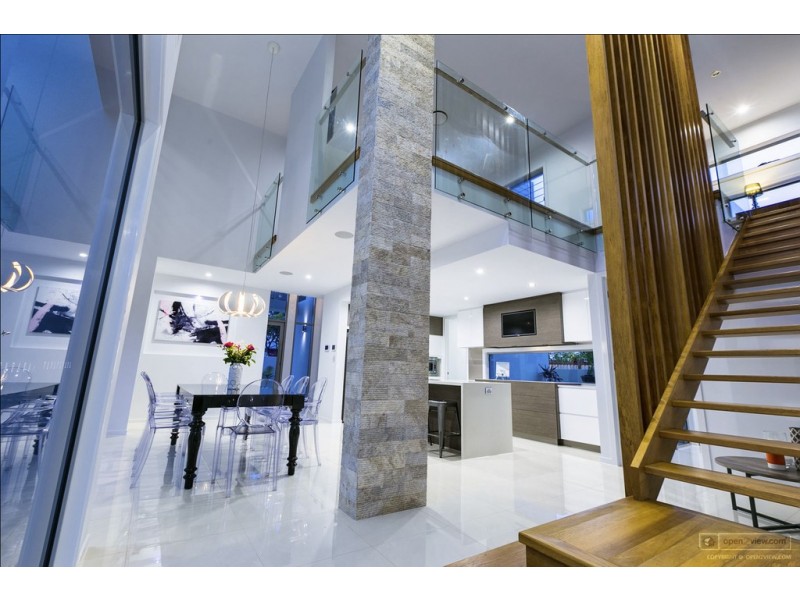 52 Main Road, Wellington Point QLD 4160