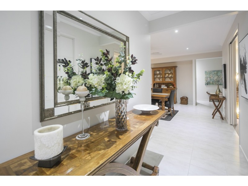 4 Cashmere Court, Wellington Point QLD 4160