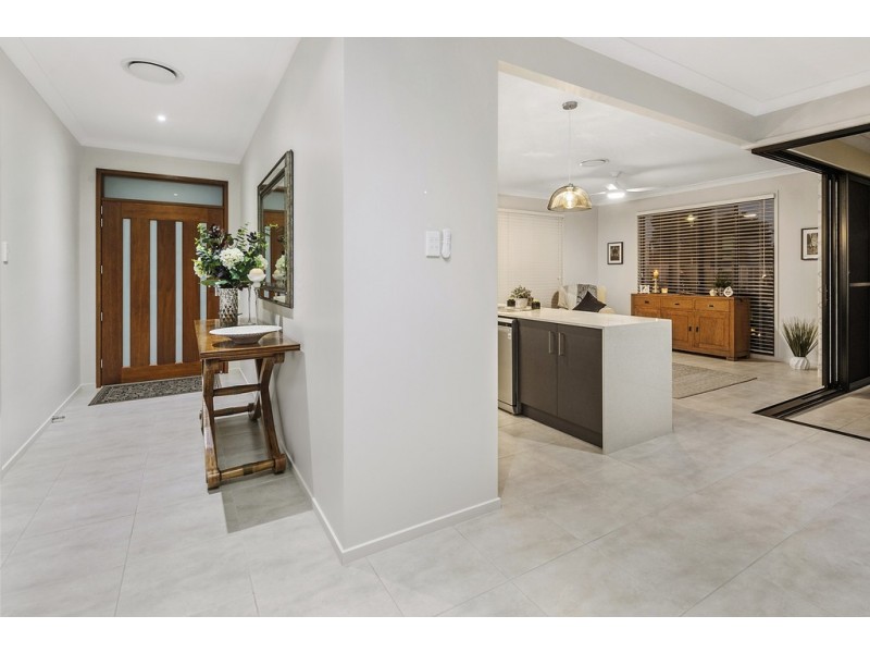 4 Cashmere Court, Wellington Point QLD 4160