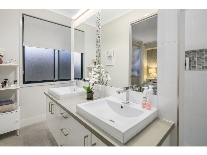 4 Cashmere Court, Wellington Point QLD 4160