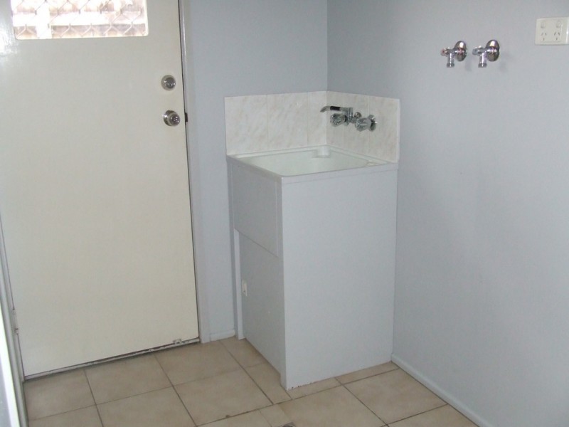 11 Thomas Street, Birkdale QLD 4159