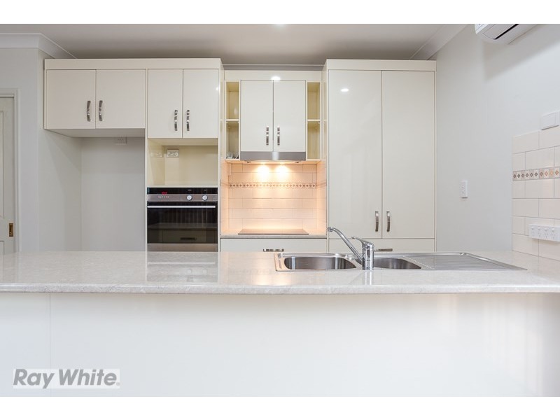 4 Kruger Street, Redland Bay QLD 4165