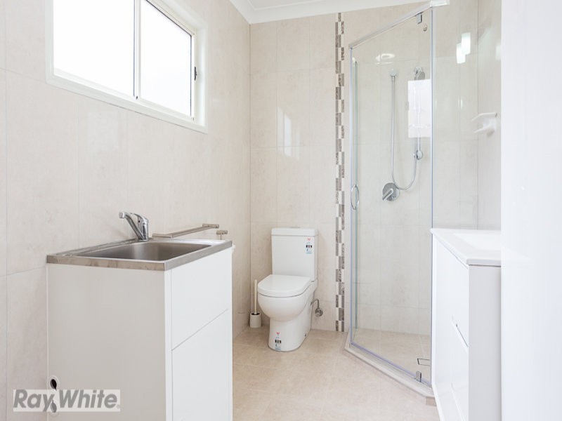 4 Kruger Street, Redland Bay QLD 4165