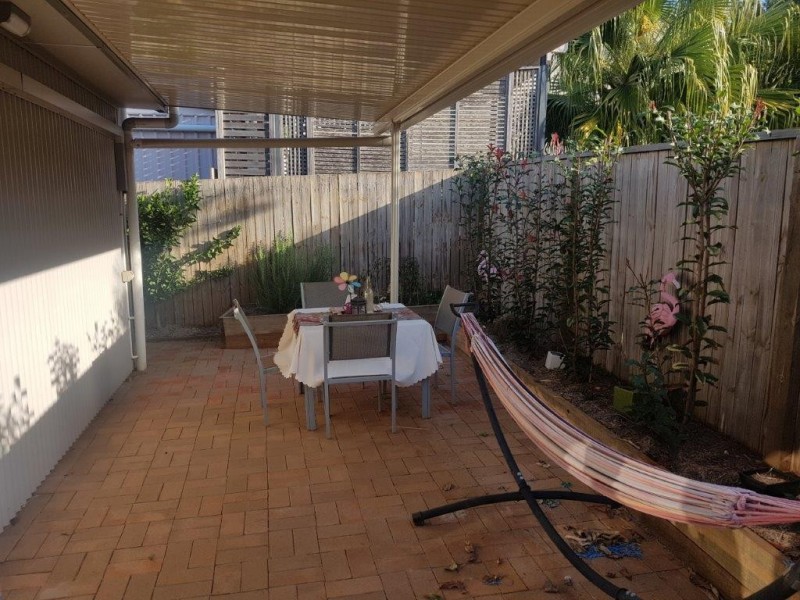 4 Kruger Street, Redland Bay QLD 4165