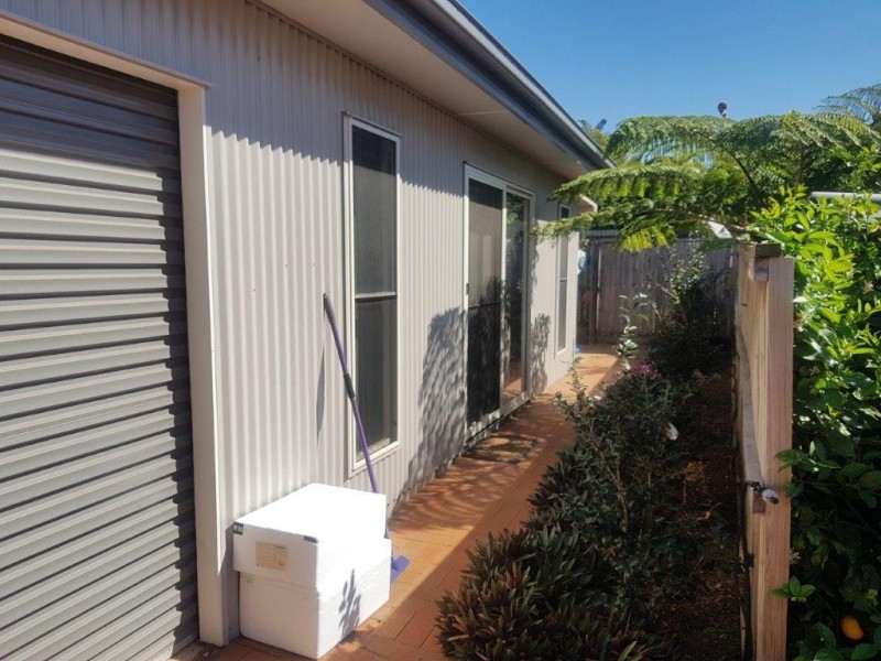 4 Kruger Street, Redland Bay QLD 4165