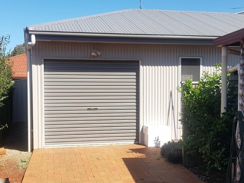 4 Kruger Street, Redland Bay QLD 4165